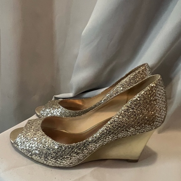 Badgley Mischka Gold Glitter Wedges for Special Occasions - Picture 1 of 9